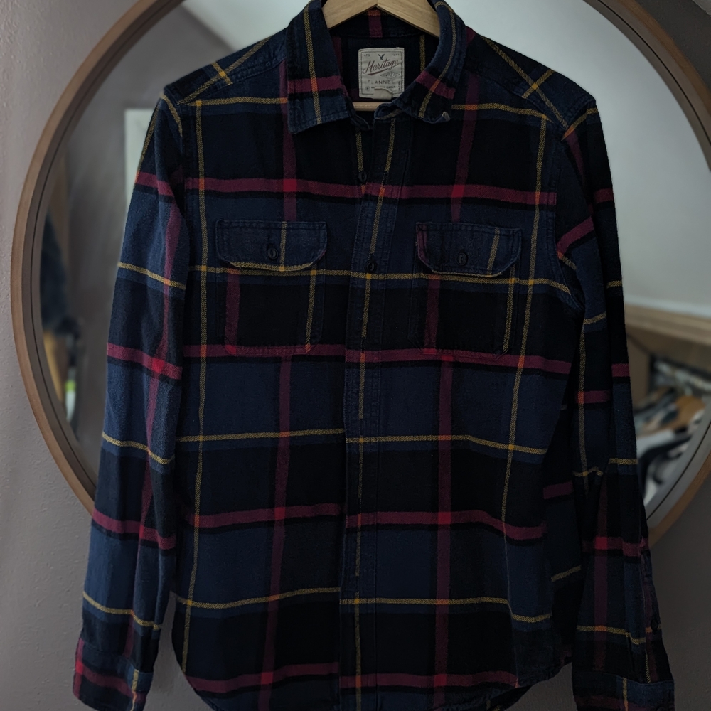 American Eagle Men's Plaid Button Up